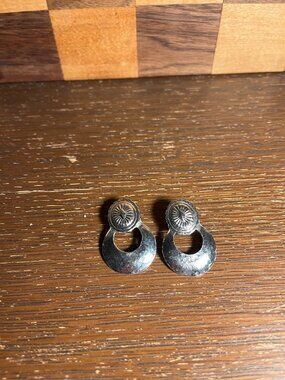 Silver Toned Conch Traditional Southwestern Style Dangle Earrings